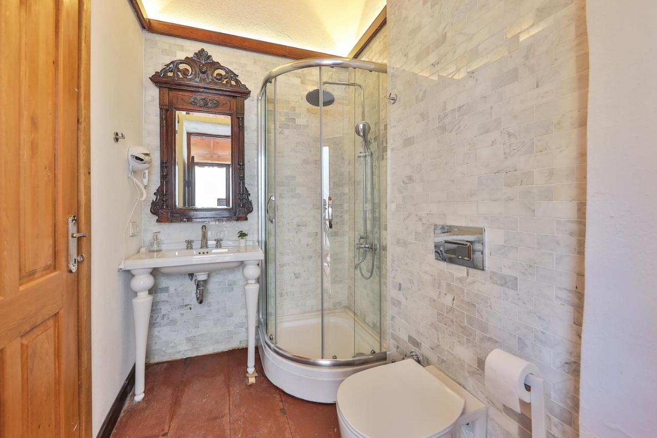 Ibrahim Serin Konagi Hotel Каш Екстериор снимка