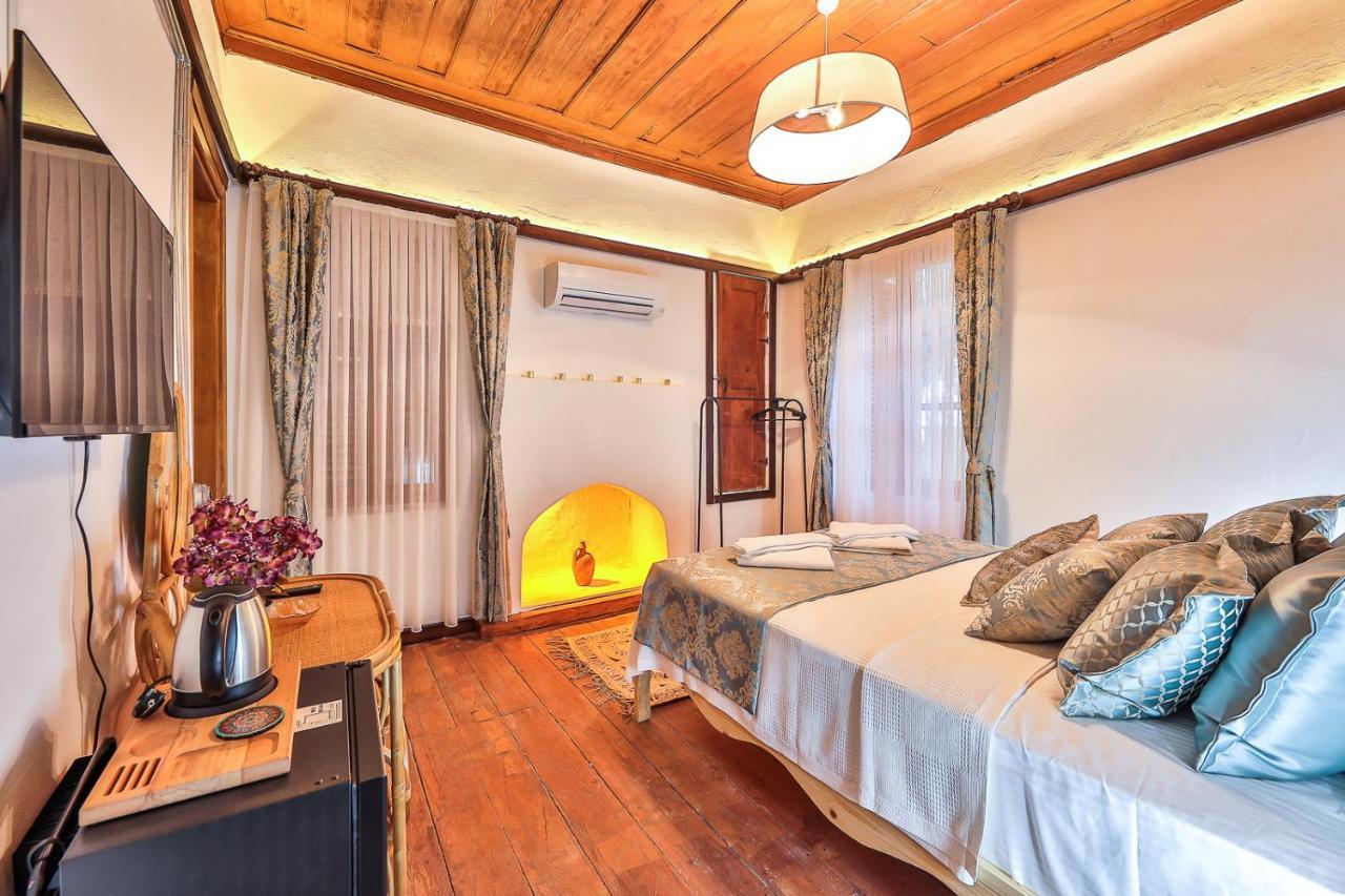Ibrahim Serin Konagi Hotel Каш Екстериор снимка